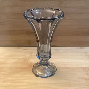 Vintage Glass Fostoria Virginia Light Blue Scalloped Edge Flower Floral Vase